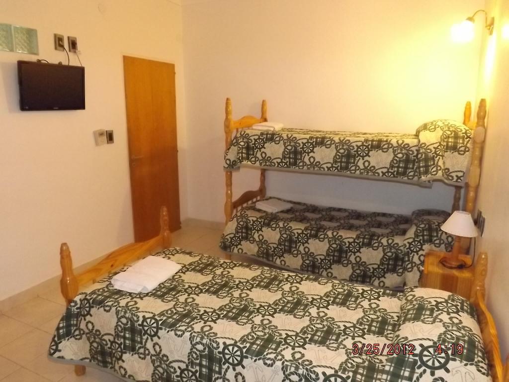 Hotel Ozieri San Antonio Oeste Zimmer foto