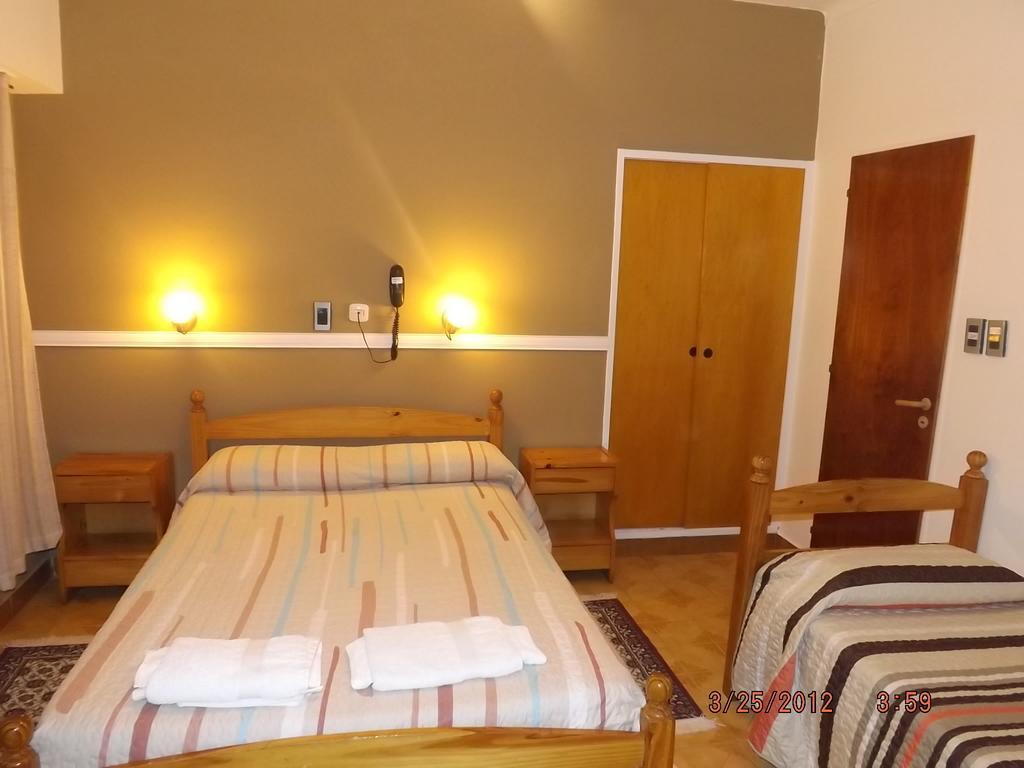 Hotel Ozieri San Antonio Oeste Zimmer foto